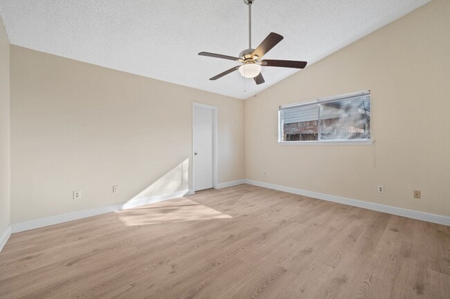 Photo - 3819 Deerbrook Dr