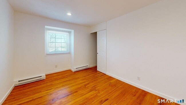 Photo - 26 Sunset Terrace Unidad B2