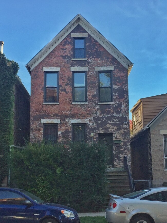 Building Photo - 2335 W Charleston St Unit 1 Rental