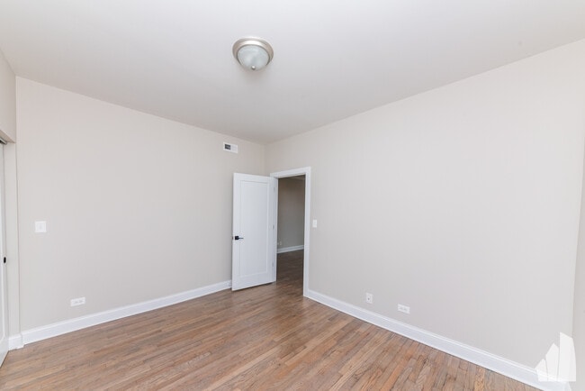 Photo - 3409 W Fullerton Ave