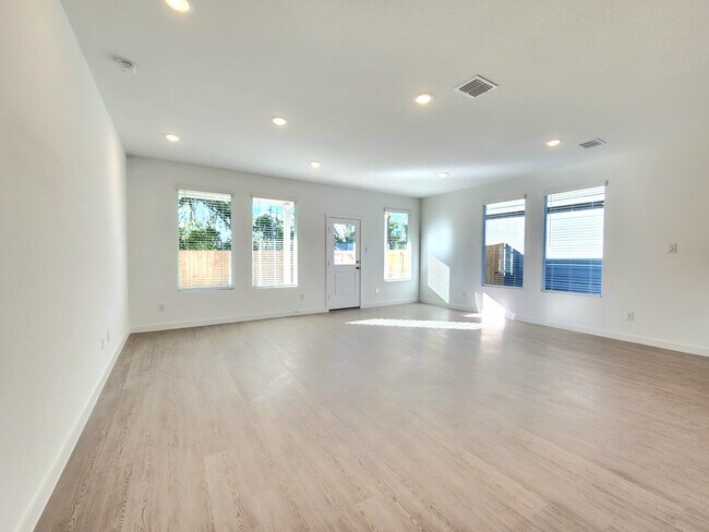 Photo - 6814 Welsh Dr