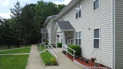 Photo - 77 Morgan Dr