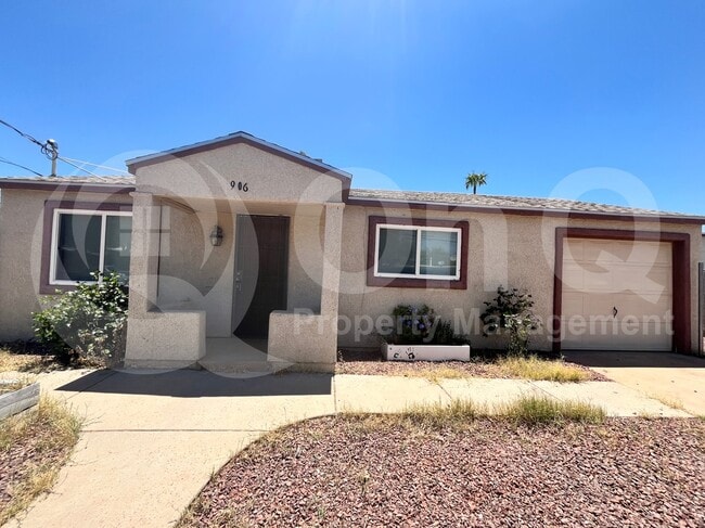 Building Photo - 906 E Halcyon Rd Rental