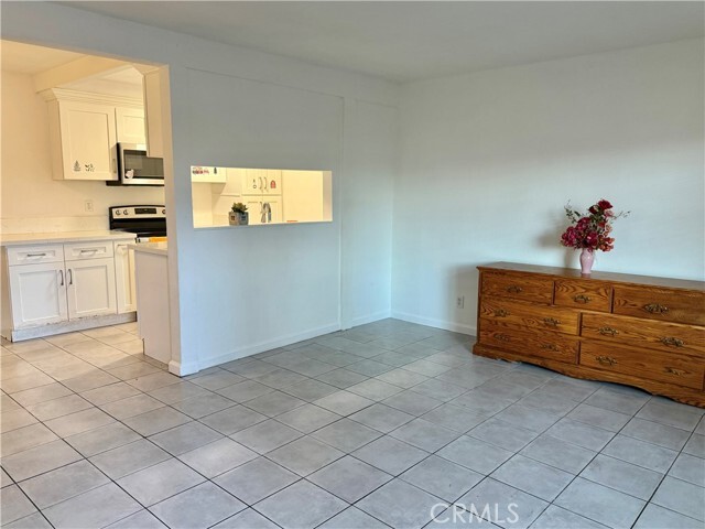 Photo - 1735 E Washington St Unidad G12