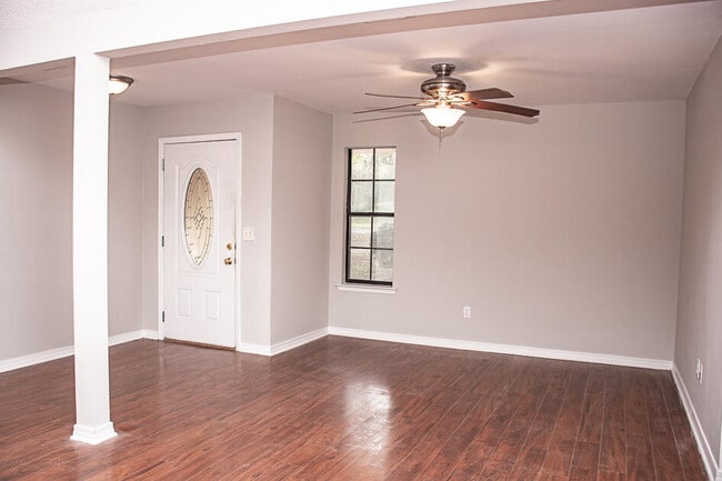 Photo - 112 Golf Course Dr