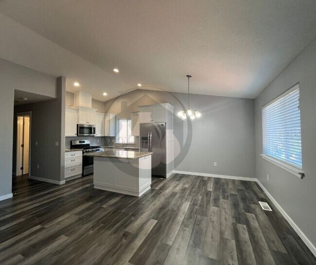 Photo - Single Level House- SE Salem