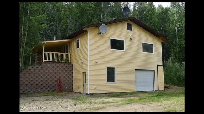 Building Photo - 3BR/3BA Home on 1.9 Acres – Mountain Views...