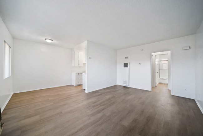 Photo - 1235 Boynton St Unidad 15