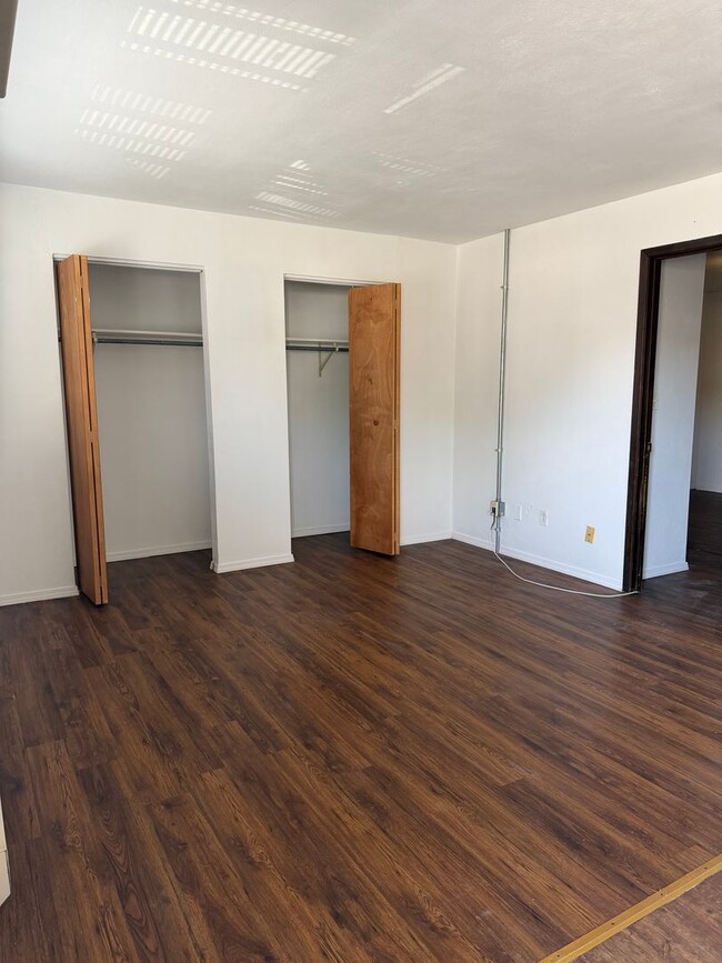 Building Photo - 102 N 27th St Unit #8
