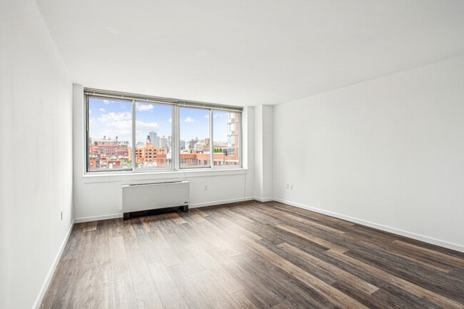 Photo - The Chrystie