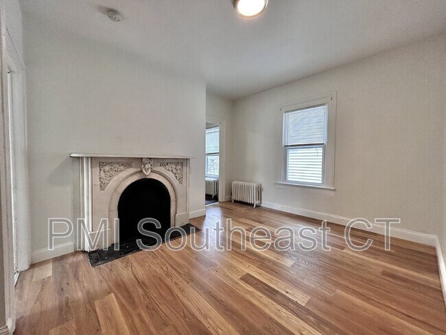 Photo - 54 Roath St Unit Apt 2