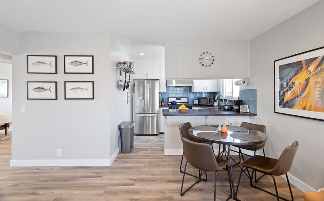 Photo - 617 Loma Dr Unit 617