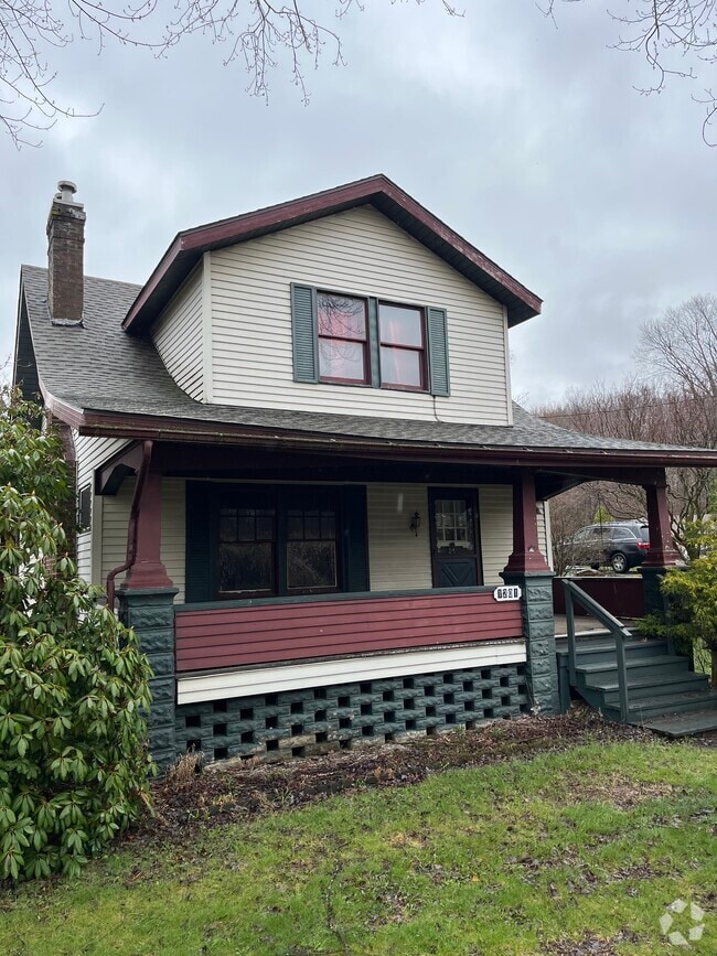 Building Photo - 1201 Walnut St Rental