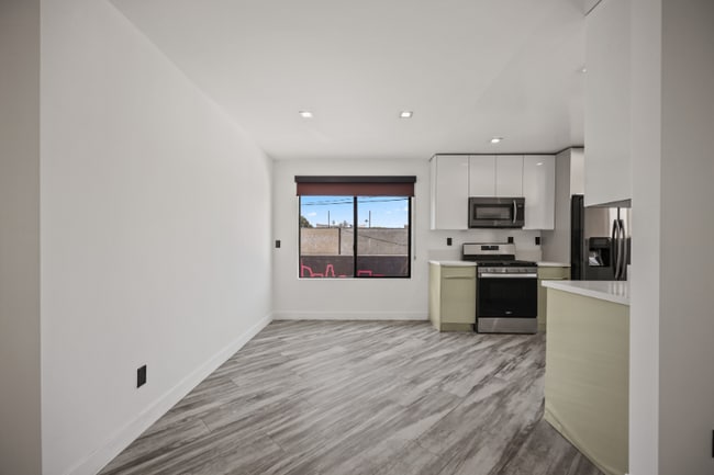 Photo - 955 Oxford Ave Unidad 9