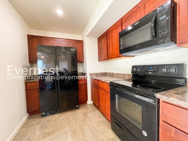 Photo - 3194 Fairmont Dr