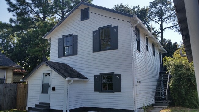 Photo - 1418 Behrman Ave