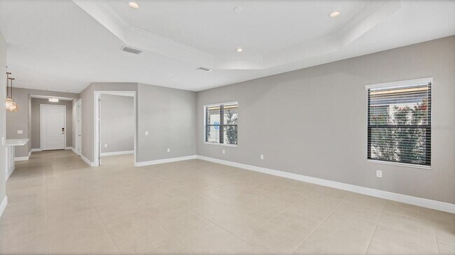 Photo - 690 Allora Ave