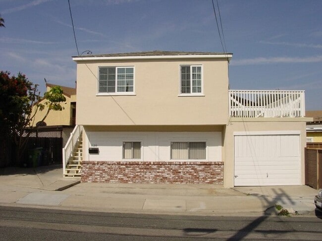 Building Photo - ***Charming Two-Bedroom, Two Bath Home for...
