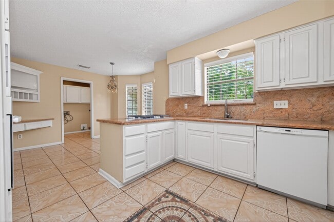 Photo - 30207 E Geneva Dr