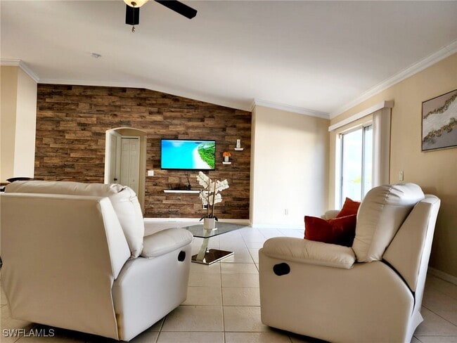 Photo - 101 NW 35th Pl