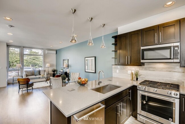 Photo - 11217 Greenwood Ave N