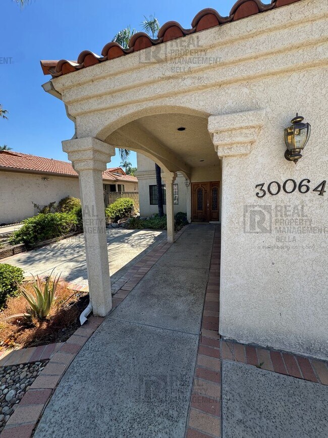 Photo - Waterfront Living in Canyon Lake! House