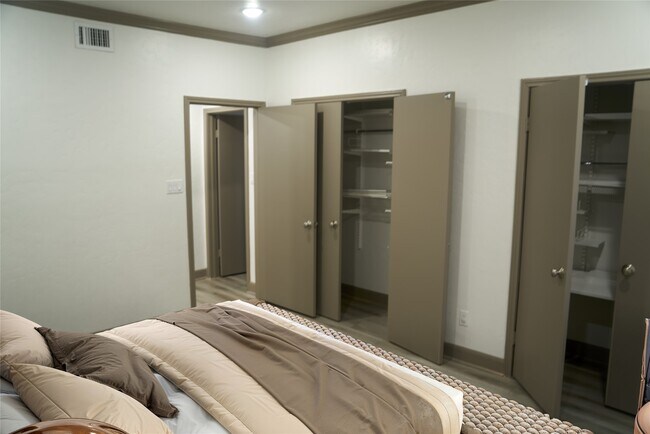 Photo - 2400 N Braeswood Blvd Unit 336