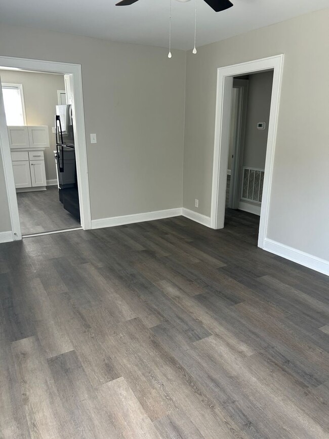 Photo - 5 30th St