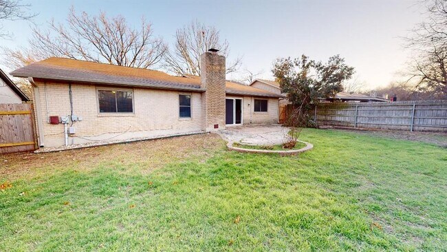 Photo - 10214 Missel Thrush Dr