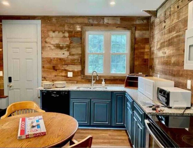 Photo - 7518 Bayside Rd Unit barn apt