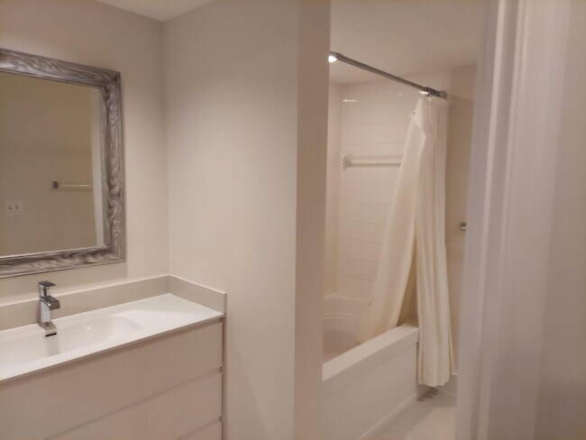 Photo - 110 N Federal Hwy Unit 607