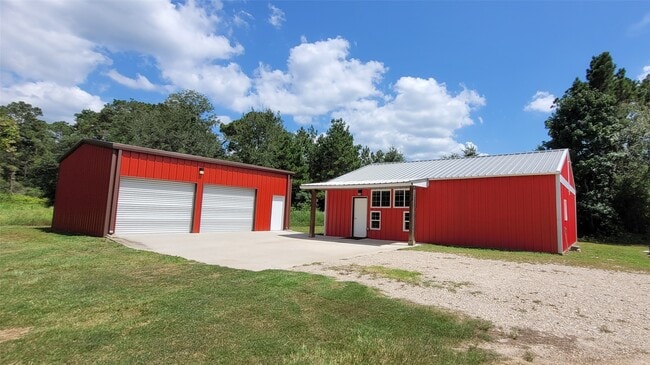 Building Photo - 9420 Greenwood Dr Rental
