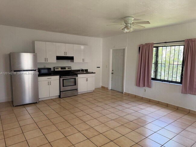 Photo - 4761 NW 11th Ave Unit REAR