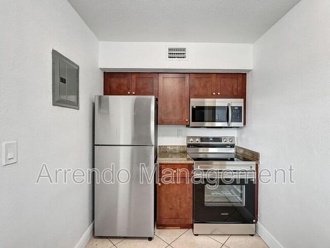 Photo - 8475 SW 94th St