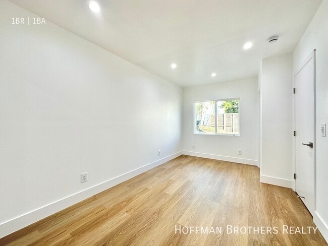 Photo - 3422 S Centinela Ave