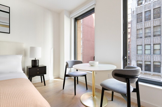 Photo - 244 W 29th St Unit FL2-ID2149