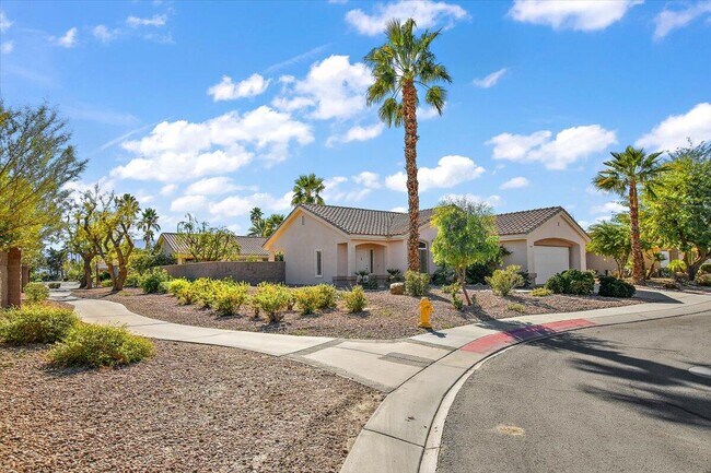 78995 Champagne Ln