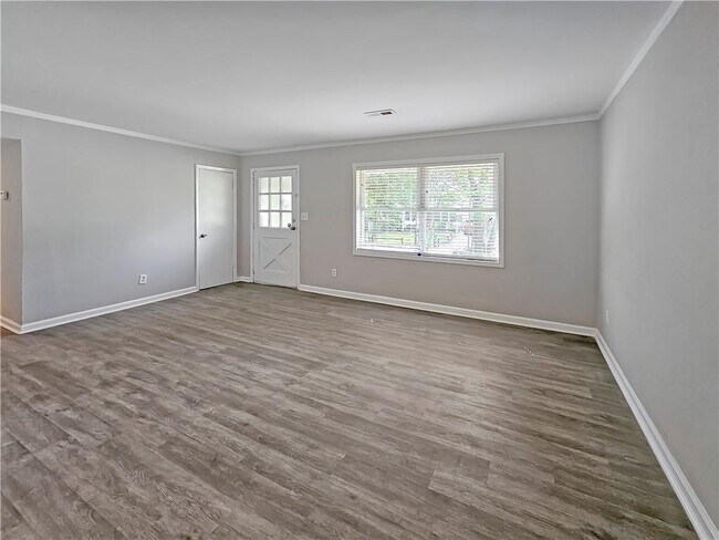 Photo - 8438 Stonewall Jackson Dr