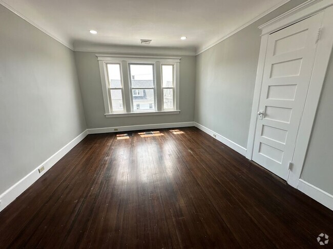 Building Photo - 82 Merchant St Rental