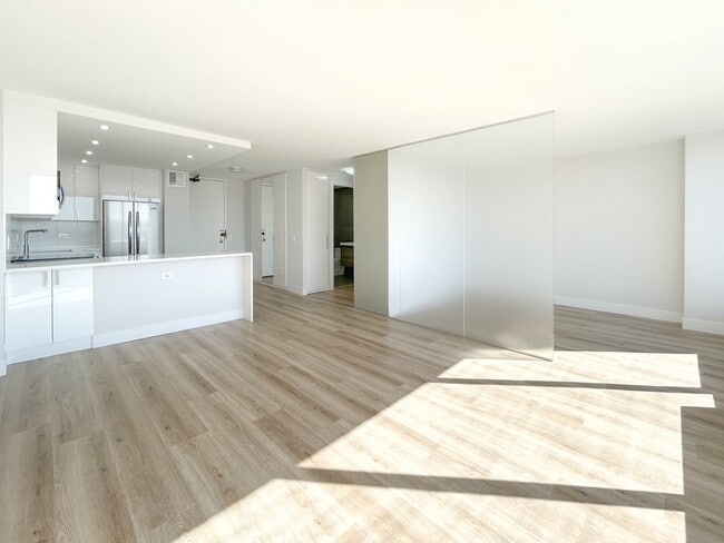 Photo - 5445 N Sheridan Rd Unit 1407