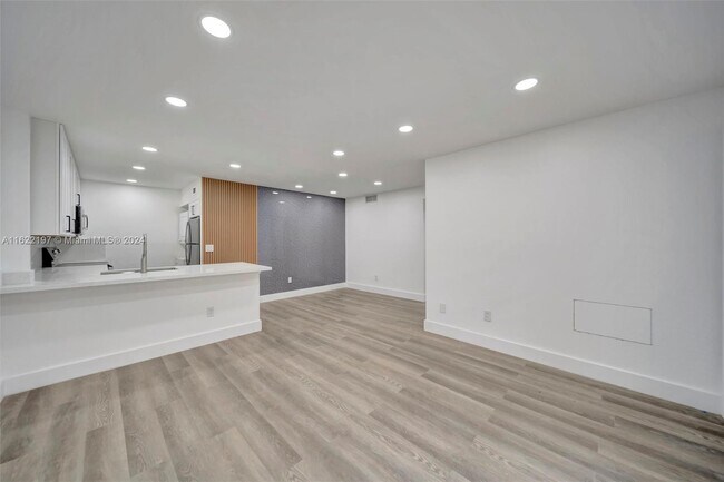 Photo - 2635 W 67th Pl Unit 12-11