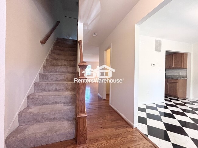Photo - 250 Gold Kettle Dr