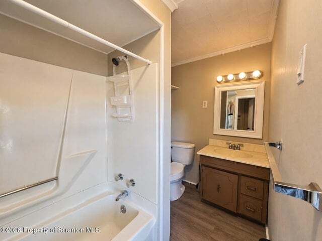 2510 2nd St Unit 2nd fl