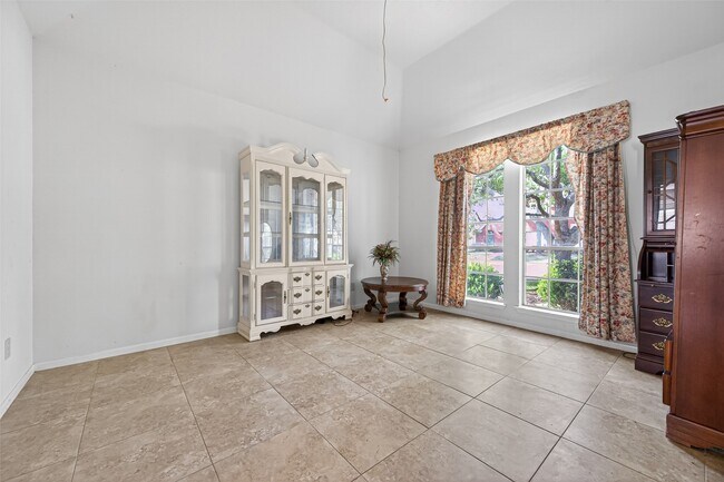 Photo - 12727 Magnolia Leaf St