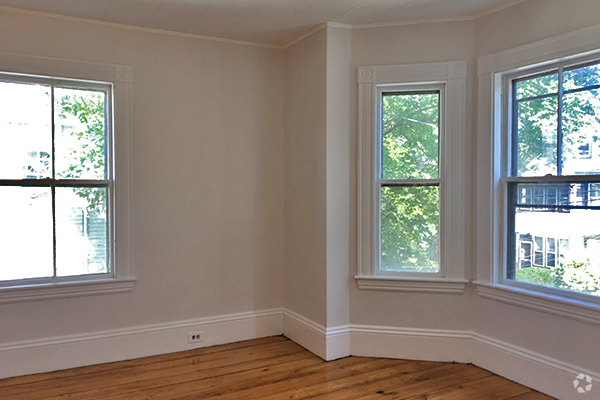 Building Photo - 141 Brown St Rental