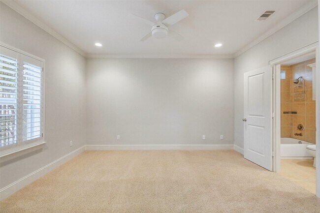 Photo - 2301 Park St