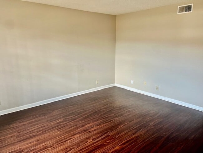 Photo - 213 Chateau Dr SE Unit 213 E3 Chateau Drive