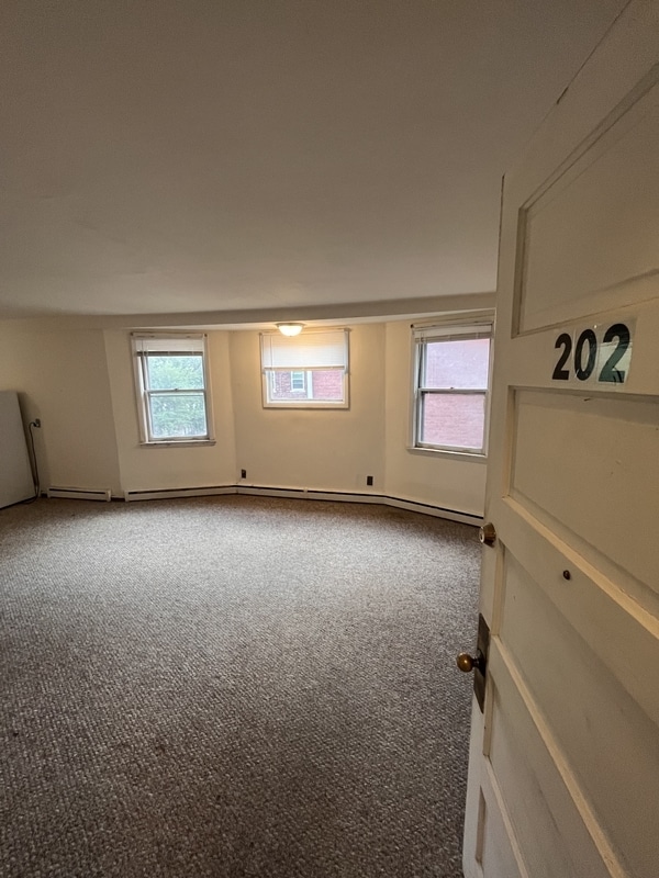 Photo - 125 E Gorham St Unidad 202 Rental