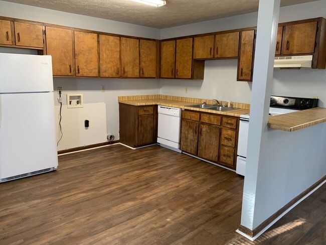 112 Bayberry Ct