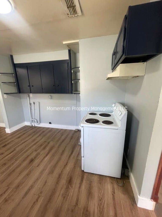 Photo - 1145 N Stella Ave